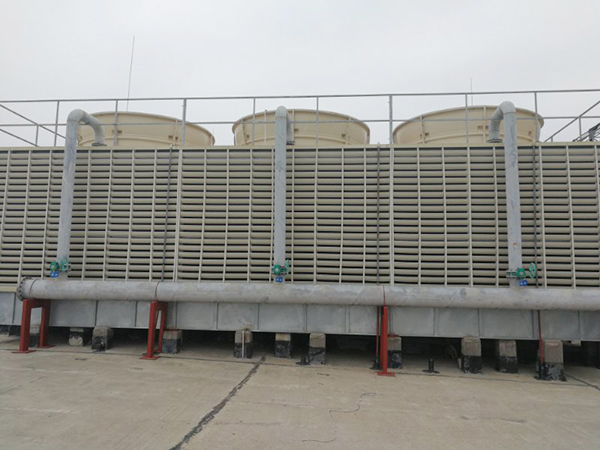 方形冷卻塔清洗流程：殺菌滅藻、清洗、除泥除垢等